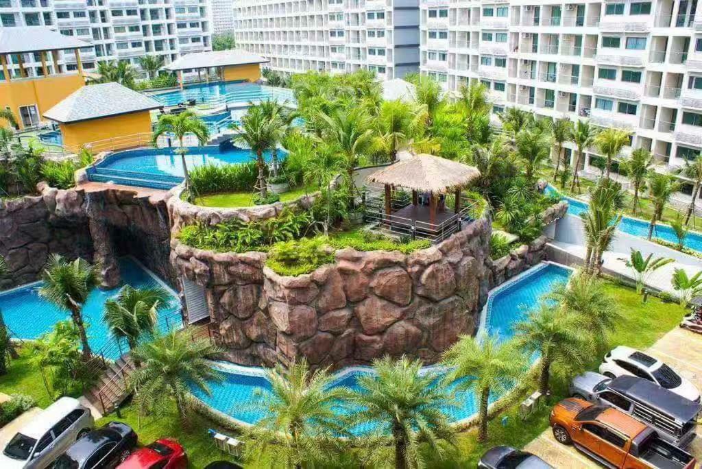 馬爾代夫渡假式公寓酒店 Pattaya ภายนอก รูปภาพ